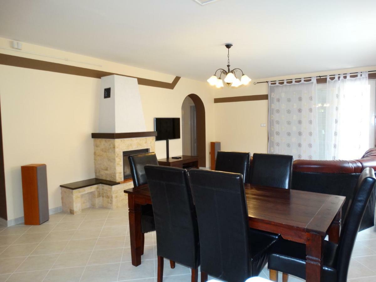 House Magnolia Διαμέρισμα Velence Εξωτερικό φωτογραφία